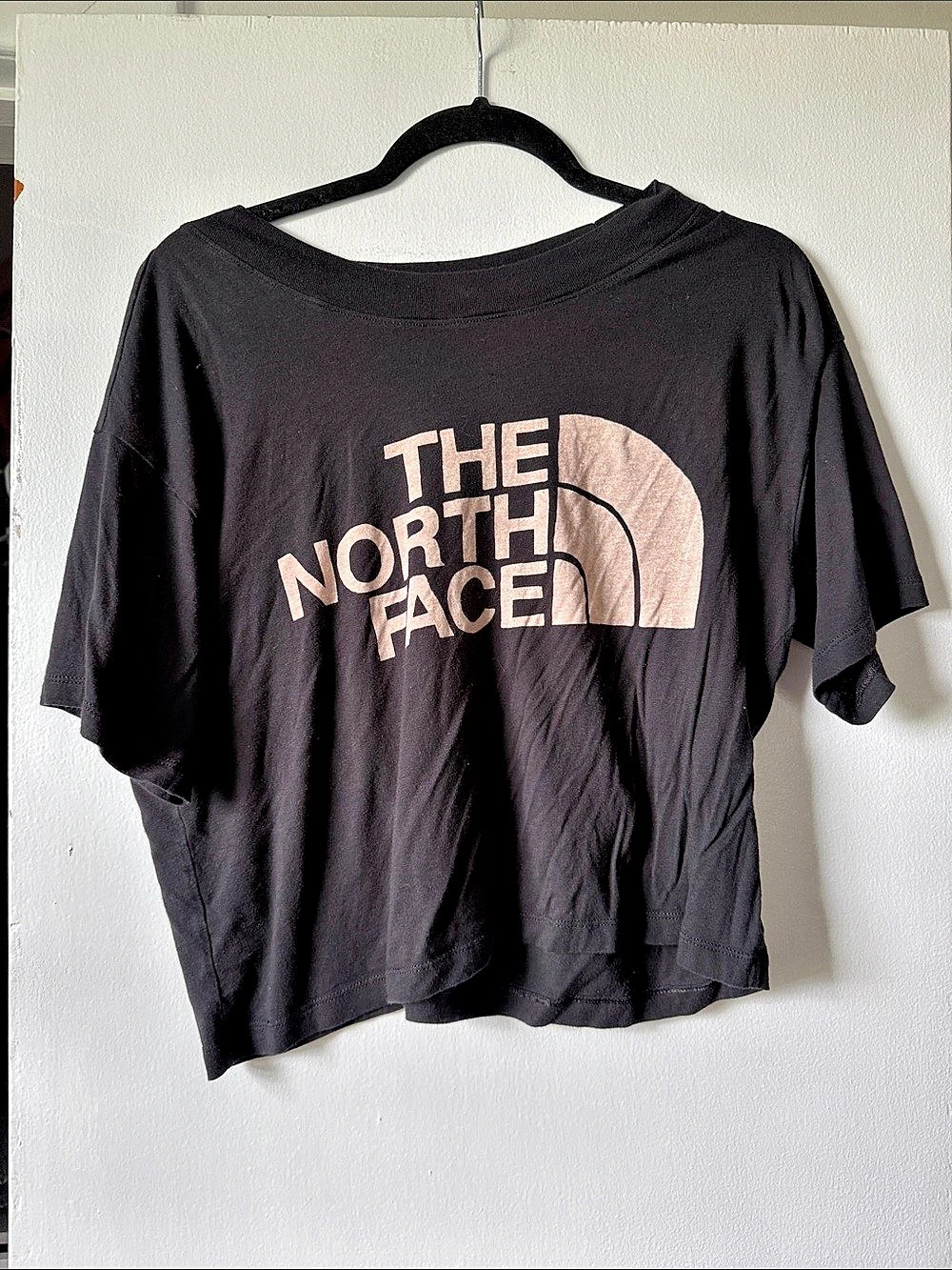 The North Face Women's Half Dome Crop Tee Black & Pink Large